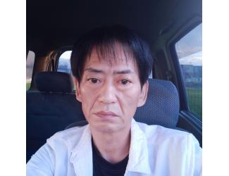 タカシ